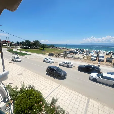 Ofrynio Seafront * Ofrinion